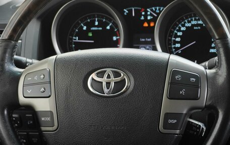 Toyota Land Cruiser 200, 2011 год, 3 249 000 рублей, 25 фотография