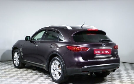 Infiniti QX70, 2014 год, 2 800 000 рублей, 7 фотография