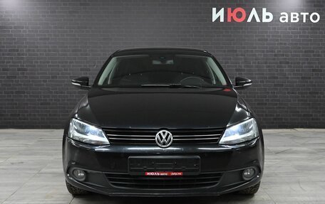 Volkswagen Jetta VI, 2011 год, 900 000 рублей, 2 фотография