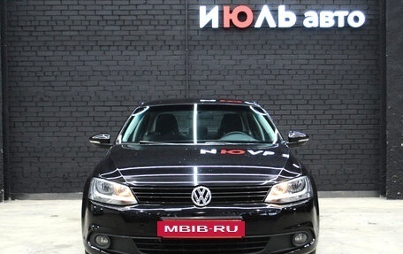 Volkswagen Jetta VI, 2014 год, 1 120 000 рублей, 2 фотография