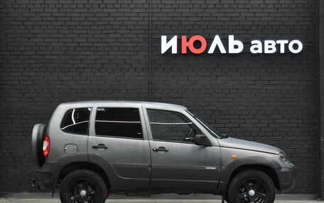 Chevrolet Niva I рестайлинг, 2010 год, 400 000 рублей, 8 фотография