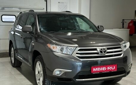 Toyota Highlander III, 2011 год, 2 099 900 рублей, 1 фотография