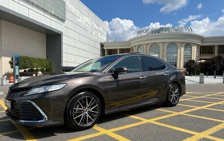 Toyota Camry, 2022 год, 3 979 000 рублей, 5 фотография