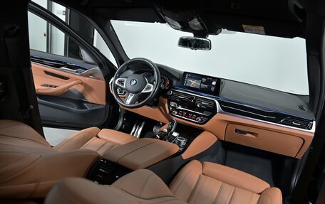 BMW 5 серия, 2021 год, 6 195 000 рублей, 12 фотография