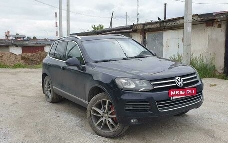 Volkswagen Touareg III, 2011 год, 1 730 000 рублей, 4 фотография