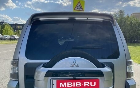 Mitsubishi Pajero IV, 2011 год, 2 390 000 рублей, 4 фотография