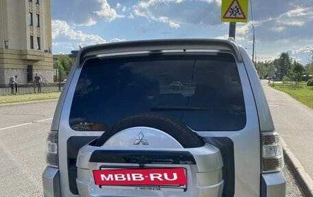 Mitsubishi Pajero IV, 2011 год, 2 390 000 рублей, 5 фотография