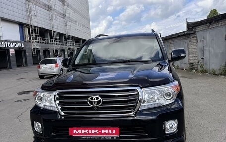 Toyota Land Cruiser 200, 2015 год, 5 500 000 рублей, 6 фотография