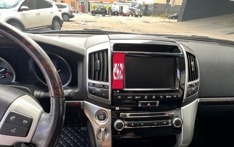 Toyota Land Cruiser 200, 2015 год, 5 500 000 рублей, 17 фотография