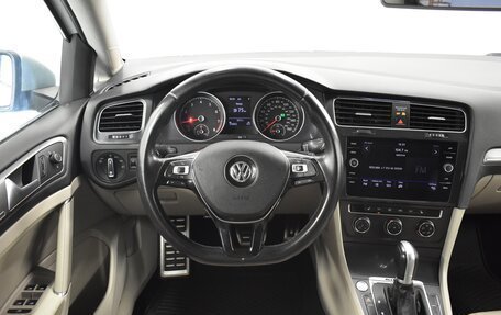 Volkswagen Golf VII, 2017 год, 1 690 000 рублей, 6 фотография