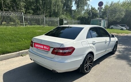 Mercedes-Benz E-Класс, 2009 год, 1 850 000 рублей, 4 фотография