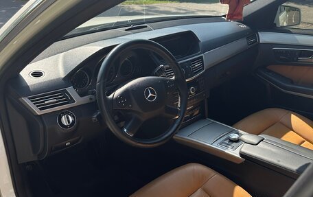 Mercedes-Benz E-Класс, 2009 год, 1 850 000 рублей, 8 фотография