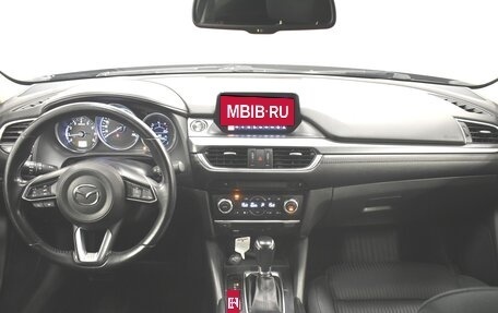Mazda 6, 2018 год, 1 990 000 рублей, 7 фотография