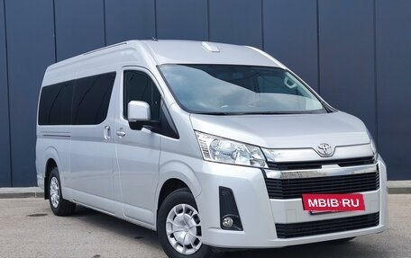 Toyota HiAce H300, 2021 год, 6 500 000 рублей, 3 фотография