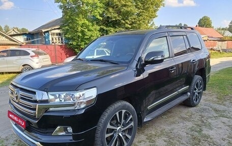 Toyota Land Cruiser 200, 2016 год, 6 500 000 рублей, 1 фотография