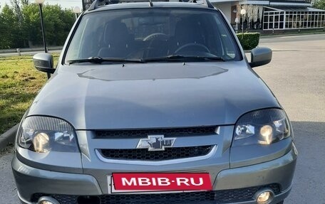 Chevrolet Niva I рестайлинг, 2018 год, 888 000 рублей, 2 фотография