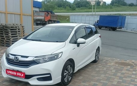 Honda Shuttle II, 2017 год, 1 500 000 рублей, 1 фотография