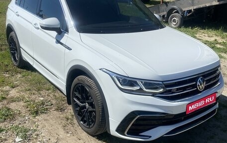 Volkswagen Tiguan II, 2021 год, 4 850 000 рублей, 1 фотография