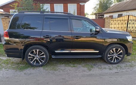 Toyota Land Cruiser 200, 2016 год, 6 500 000 рублей, 4 фотография