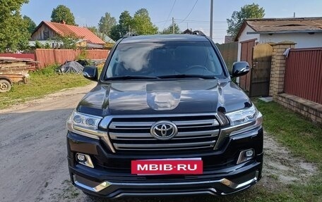 Toyota Land Cruiser 200, 2016 год, 6 500 000 рублей, 2 фотография