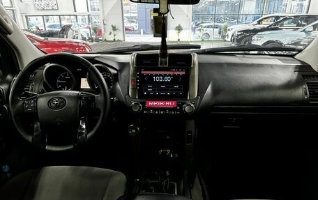 Toyota Land Cruiser Prado 150 рестайлинг 2, 2013 год, 2 999 000 рублей, 9 фотография