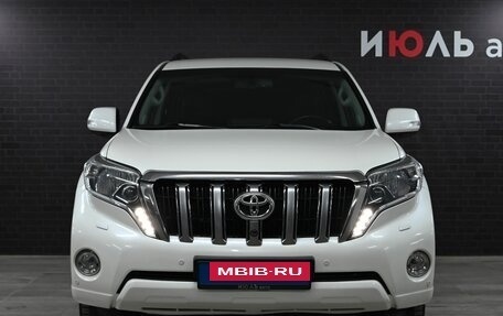 Toyota Land Cruiser Prado 150 рестайлинг 2, 2015 год, 3 790 000 рублей, 2 фотография