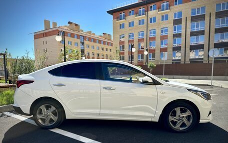 Hyundai Solaris II рестайлинг, 2020 год, 1 820 000 рублей, 8 фотография