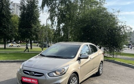 Hyundai Solaris II рестайлинг, 2011 год, 850 000 рублей, 1 фотография