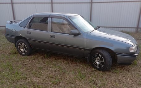 Opel Vectra A, 1989 год, 205 000 рублей, 3 фотография