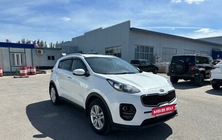 KIA Sportage IV рестайлинг, 2018 год, 2 325 000 рублей, 3 фотография