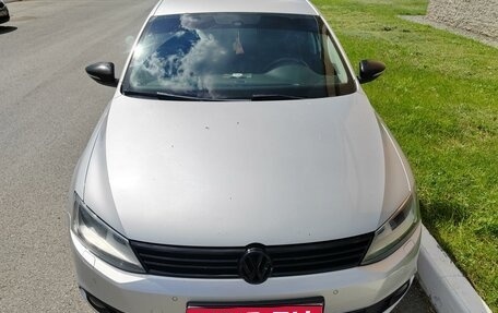 Volkswagen Jetta VI, 2013 год, 1 130 000 рублей, 1 фотография