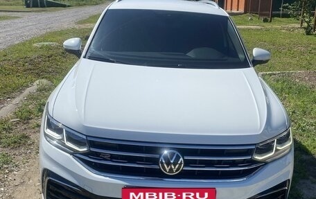 Volkswagen Tiguan II, 2021 год, 4 850 000 рублей, 3 фотография