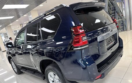 Toyota Land Cruiser Prado 150 рестайлинг 2, 2020 год, 5 999 000 рублей, 10 фотография