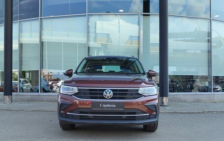 Volkswagen Tiguan II, 2021 год, 3 421 000 рублей, 3 фотография