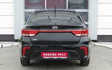 KIA Rio IV, 2018 год, 1 200 000 рублей, 8 фотография