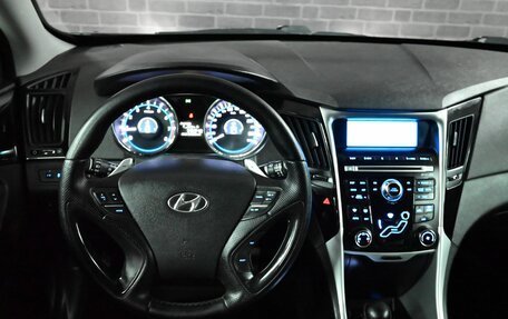 Hyundai Sonata VI, 2012 год, 1 380 000 рублей, 14 фотография