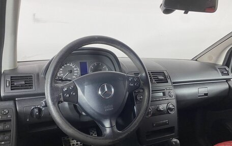 Mercedes-Benz A-Класс, 2012 год, 810 000 рублей, 14 фотография