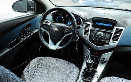 Chevrolet Cruze II, 2011 год, 800 000 рублей, 11 фотография