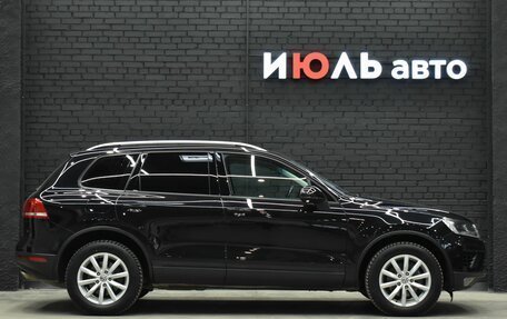 Volkswagen Touareg III, 2015 год, 2 630 000 рублей, 11 фотография