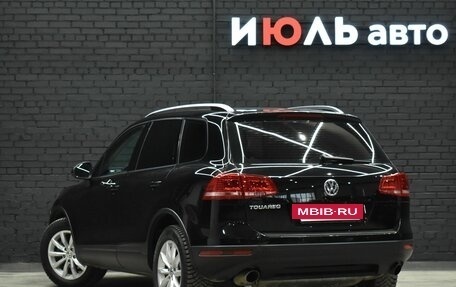 Volkswagen Touareg III, 2015 год, 2 630 000 рублей, 7 фотография