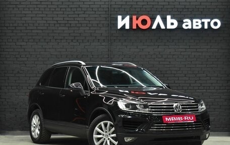 Volkswagen Touareg III, 2015 год, 2 630 000 рублей, 4 фотография