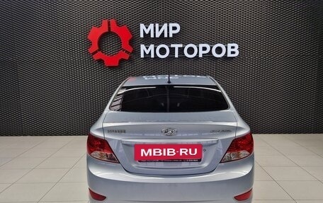 Hyundai Solaris II рестайлинг, 2012 год, 970 000 рублей, 4 фотография