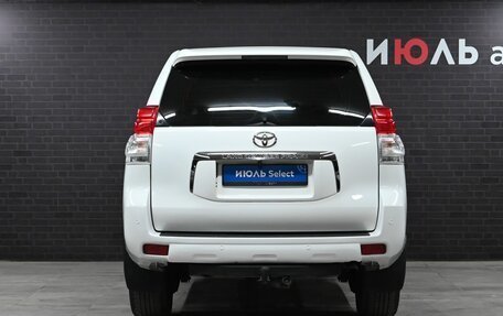 Toyota Land Cruiser Prado 150 рестайлинг 2, 2013 год, 3 150 000 рублей, 5 фотография