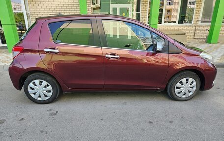 Toyota Vitz, 2011 год, 969 000 рублей, 2 фотография