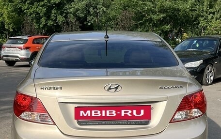 Hyundai Solaris II рестайлинг, 2011 год, 850 000 рублей, 7 фотография