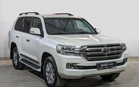 Toyota Land Cruiser 200, 2016 год, 7 390 000 рублей, 3 фотография