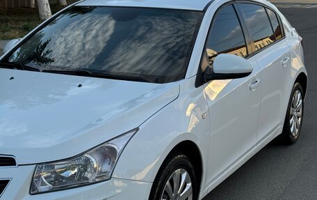 Chevrolet Cruze II, 2013 год, 795 000 рублей, 3 фотография