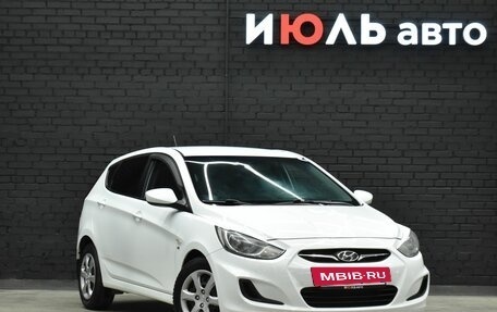 Hyundai Solaris II рестайлинг, 2013 год, 790 000 рублей, 3 фотография