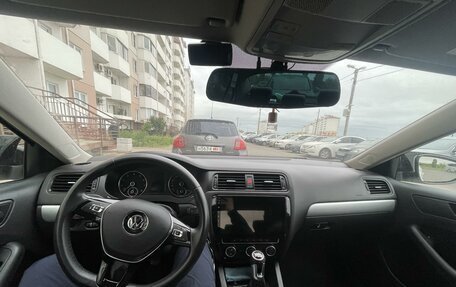 Volkswagen Jetta VI, 2013 год, 1 300 000 рублей, 2 фотография