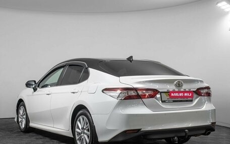 Toyota Camry, 2021 год, 3 420 000 рублей, 7 фотография